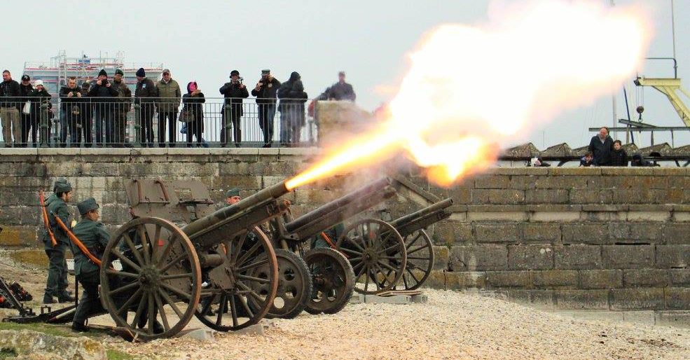 Permalink to: Tir aux canons